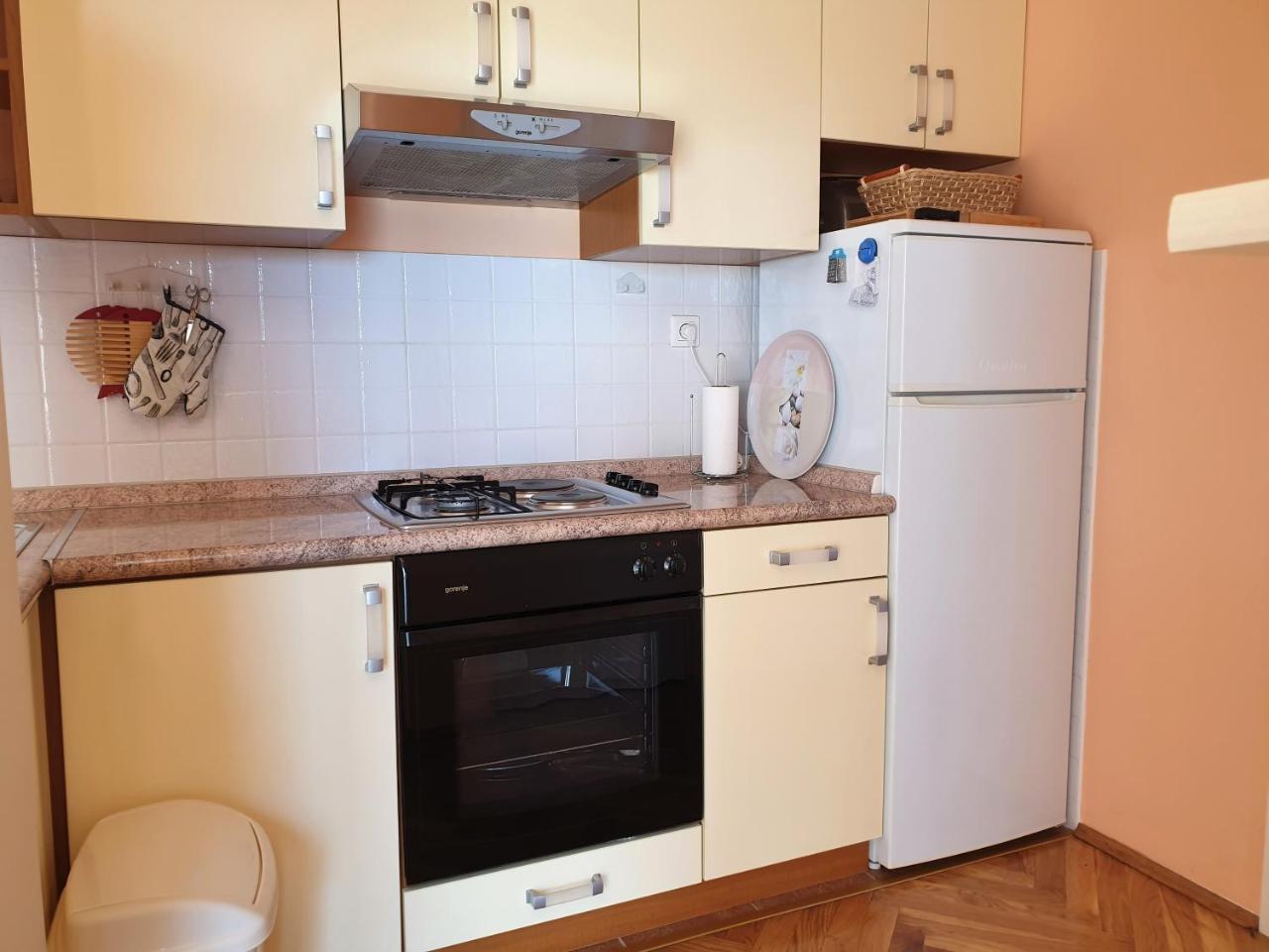 Apartment Valamar Новаля Екстер'єр фото