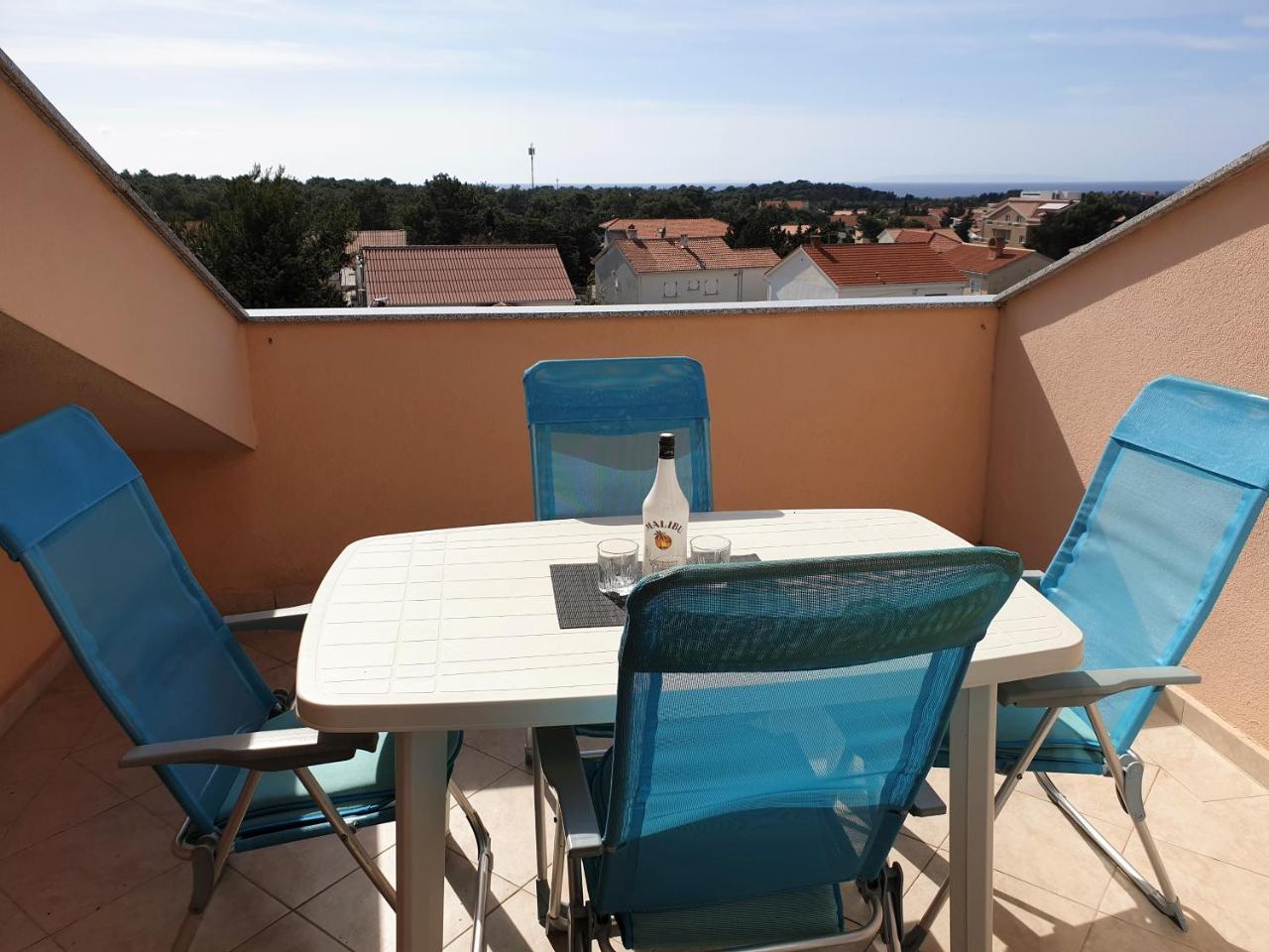 Apartment Valamar Новаля Екстер'єр фото